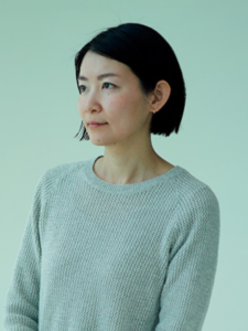 仲暁子